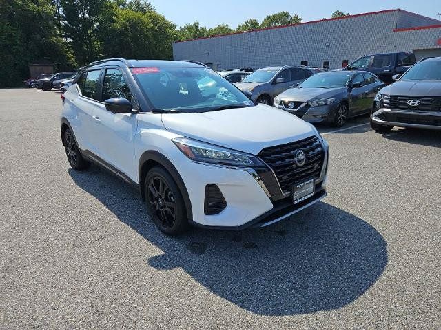 Certified 2024 Nissan Kicks SR FWD image 1