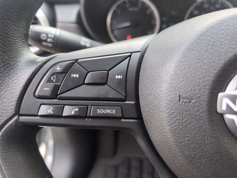 Used 2024 Nissan Versa S w/ S Plus Package image 19