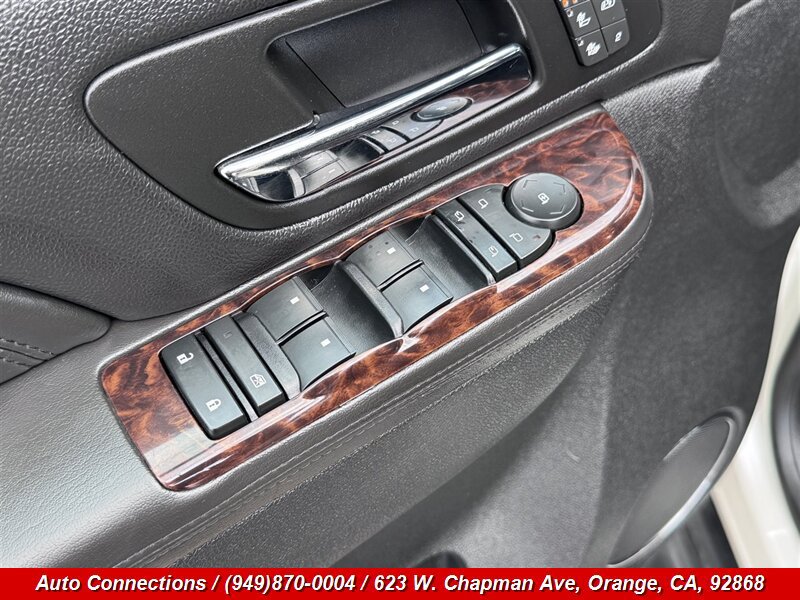 Used 2014 GMC Yukon XL Denali AWD/4WD image 23