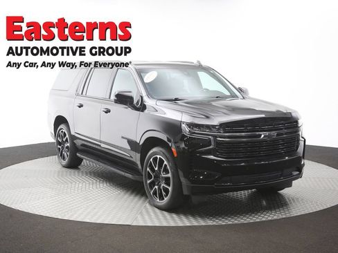 Used 2022 Chevrolet Suburban RST w/ Luxury Package AWD/4WD image 53