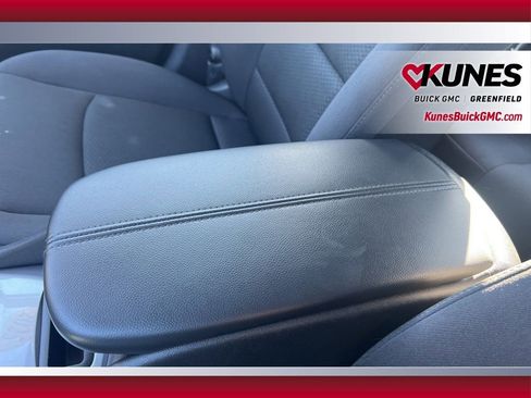 Used 2025 Chevrolet Malibu LT image 33