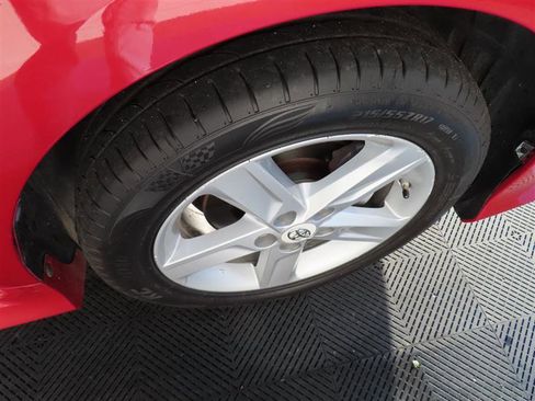 Used 2012 Toyota Camry SE w/ Preferred Accessory Pkg FWD image 9