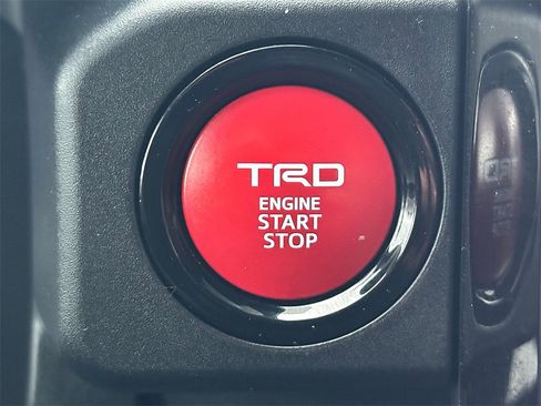 Used 2024 Toyota Tacoma TRD Off-Road image 59