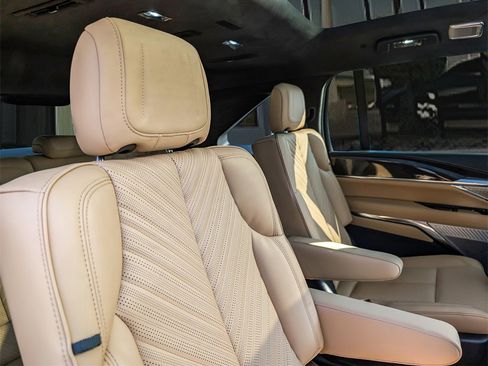 New 2026 Cadillac Escalade IQ Luxury 2 image 18