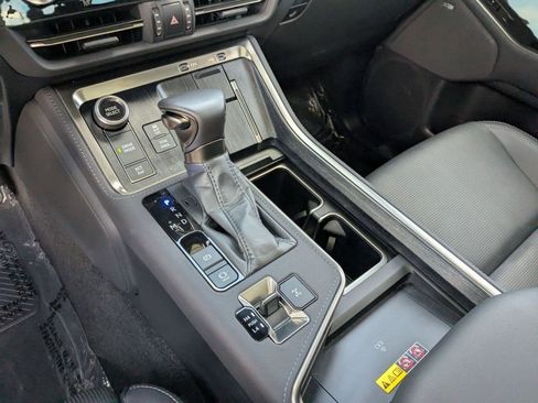 Certified 2025 Lexus GX 550 w/ Accessory Package (2T) image 8