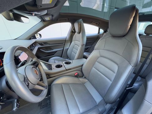 Used 2020 Porsche Taycan 4S image 39