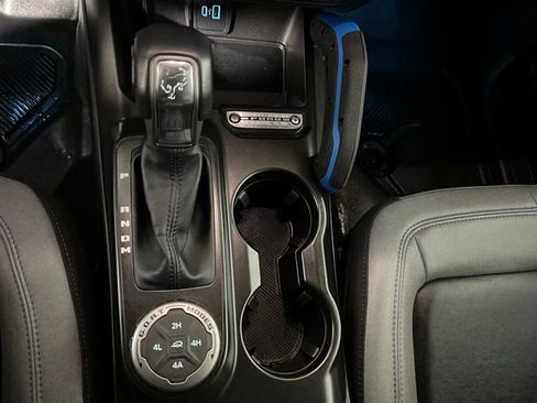 Used 2023 Ford Bronco Black Diamond w/ Sasquatch Package image 19