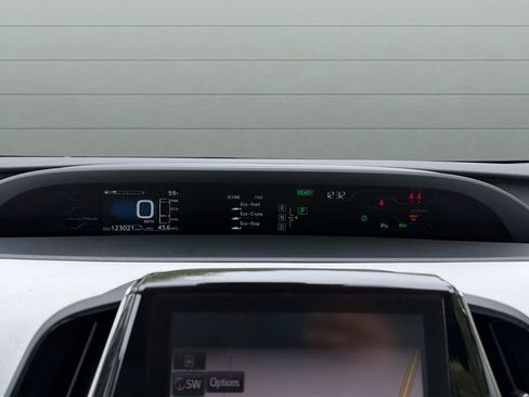 Used 2018 Toyota Prius Prime Advanced FWD image 13