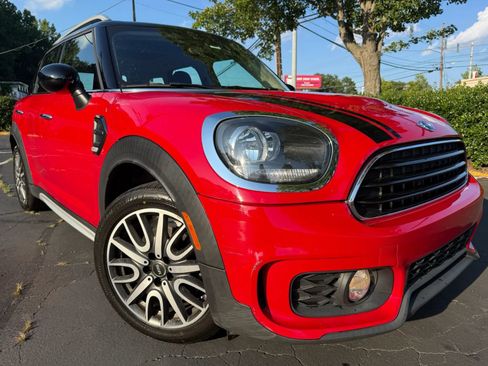 Used 2017 MINI Cooper Countryman FWD image 1