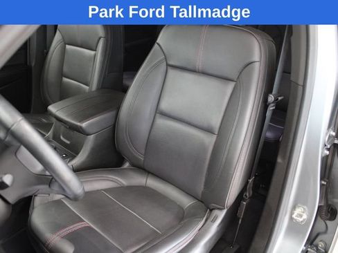 Used 2023 Chevrolet Traverse RS AWD/4WD image 12