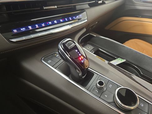 Certified 2022 Cadillac Escalade Sport w/ Touring Package image 25