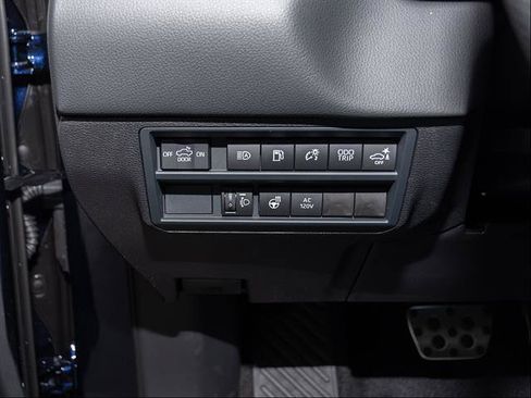 New 2026 Toyota Tundra Limited AWD/4WD image 12
