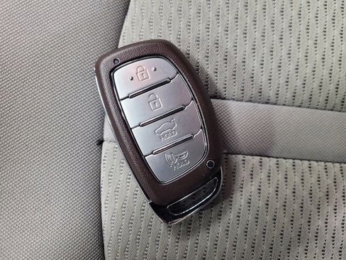 Used 2018 Hyundai Sonata SEL w/ Tech Package 04 image 32