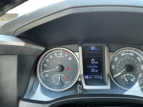 Used 2019 Toyota Tacoma SR5 AWD/4WD image 16