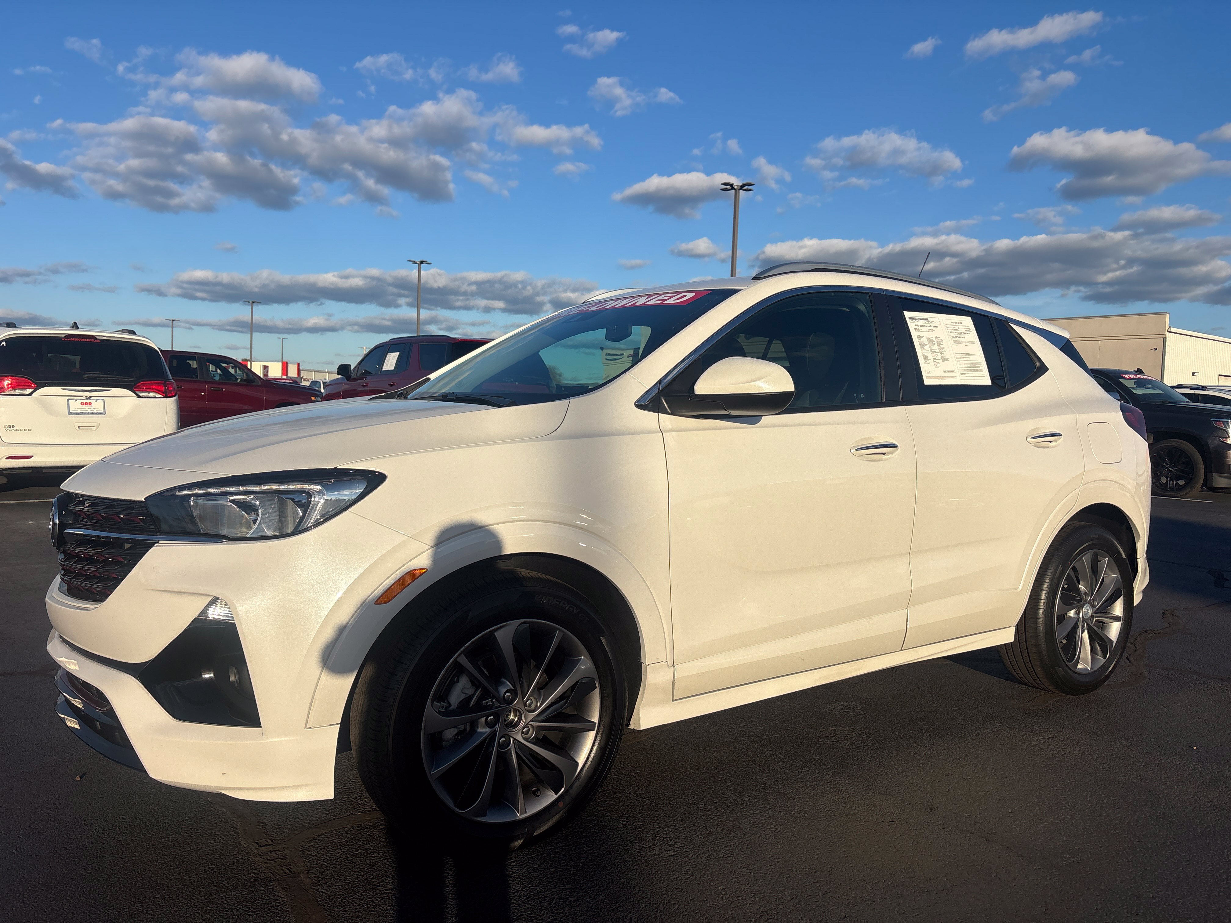 Used 2023 Buick Encore GX Select w/ Sport Touring Package FWD image 1