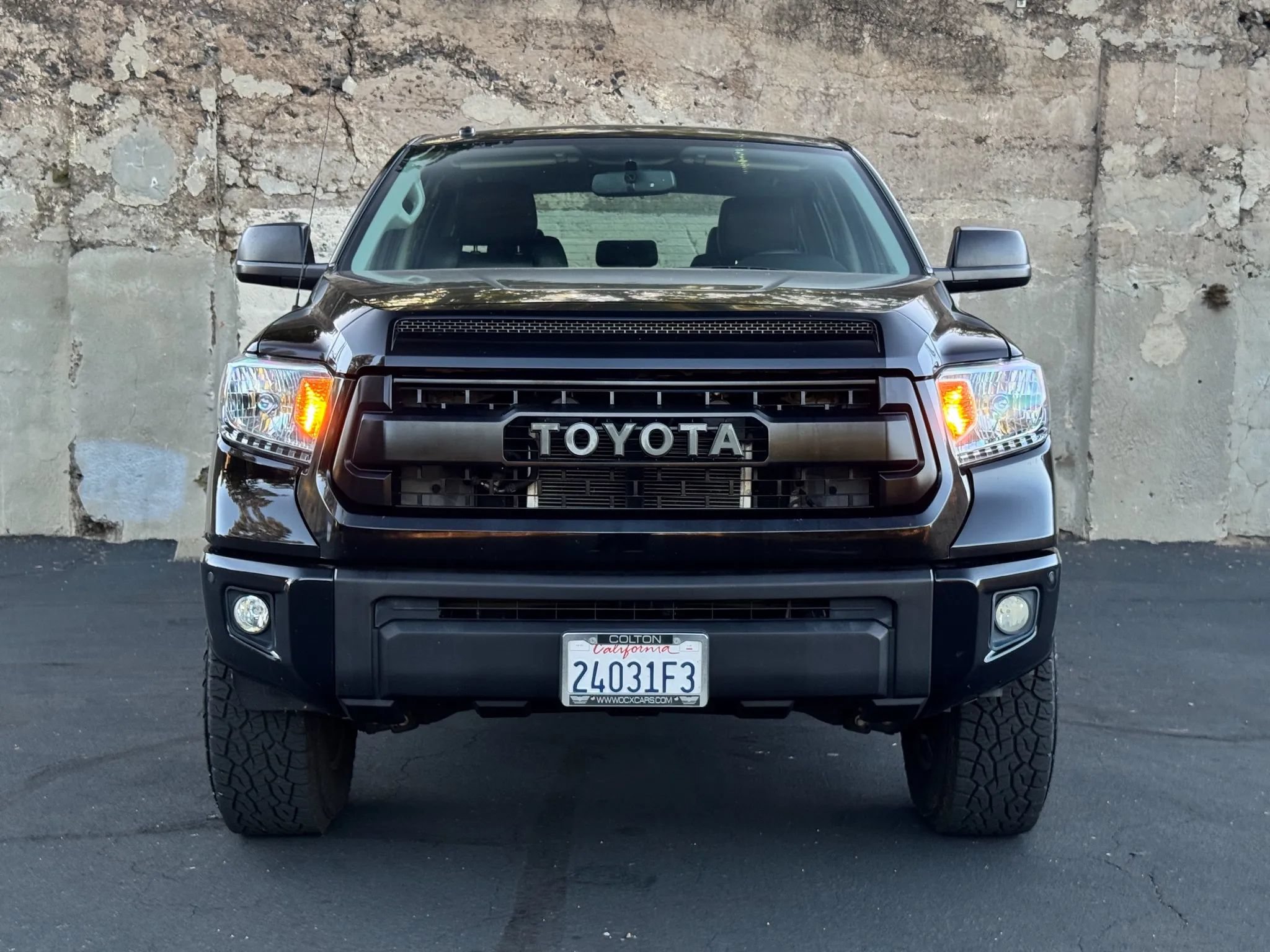 Used 2017 Toyota Tundra Limited w/ Limited Premium Package RWD image 17