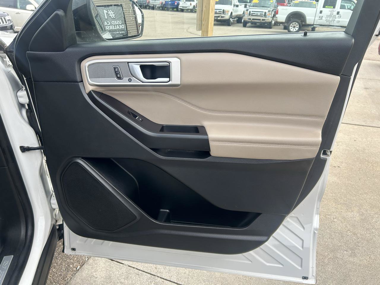 Used 2020 Ford Explorer Limited AWD/4WD image 16