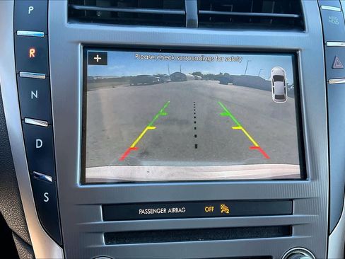 Used 2017 Lincoln MKZ Premiere image 24