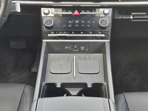 Used 2025 Hyundai Santa Fe SEL image 17