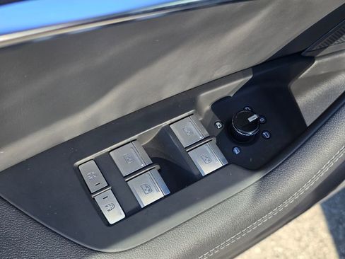 Certified 2025 Audi A6 Premium Plus w/ Premium Plus Package image 19