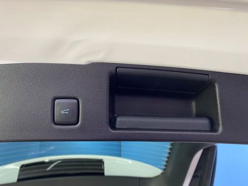 Used 2026 Ford Escape SE w/ PHEV Premium Package image 42