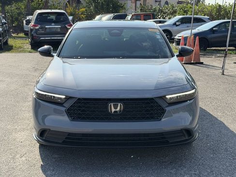 Used 2025 Honda Accord Sport image 3