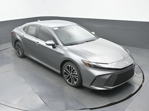New 2026 Toyota Camry XLE FWD image 27