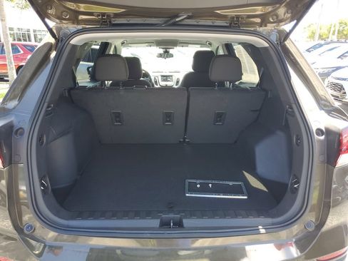 Used 2023 Chevrolet Equinox LT FWD image 12