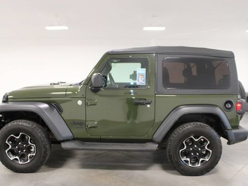 Used 2021 Jeep Wrangler Sport AWD/4WD image 6