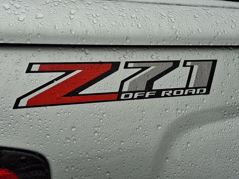 Used 2018 Chevrolet Silverado 1500 LT w/ All Star Edition image 5