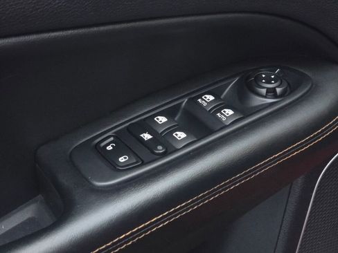 Used 2018 Jeep Compass Limited w/ Navigation Group image 15