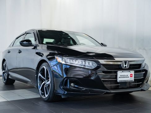 Used 2022 Honda Accord Sport image 1