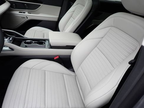 New 2026 Lincoln Nautilus Reserve w/ Jet Appearance Package image 15