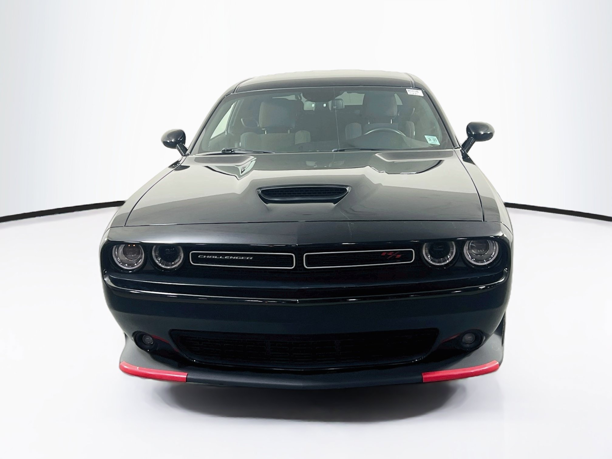 Used 2022 Dodge Challenger R/T RWD image 2