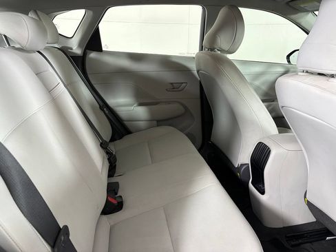 Used 2024 Hyundai Kona SE FWD image 17