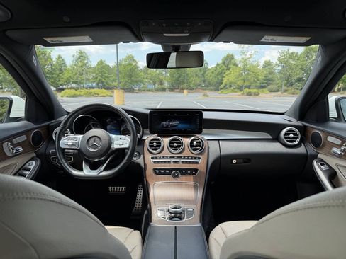 Used 2019 Mercedes-Benz C 300 Sedan image 18