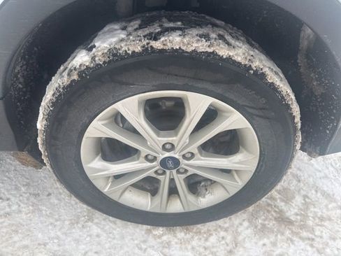 Used 2018 Ford Escape SE image 23