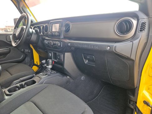 Used 2021 Jeep Wrangler Unlimited Sport AWD/4WD image 28
