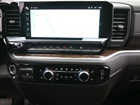 New 2025 GMC Sierra 1500 SLE w/ Preferred Package image 21