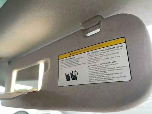 Used 2023 Tesla Model 3 Standard Range image 37