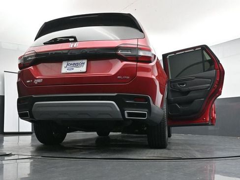 Used 2024 Honda Pilot Elite image 38