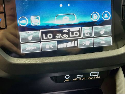 Used 2025 Subaru Forester Sport AWD/4WD image 16