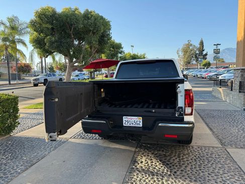 Used 2017 Honda Ridgeline RTL-T image 15