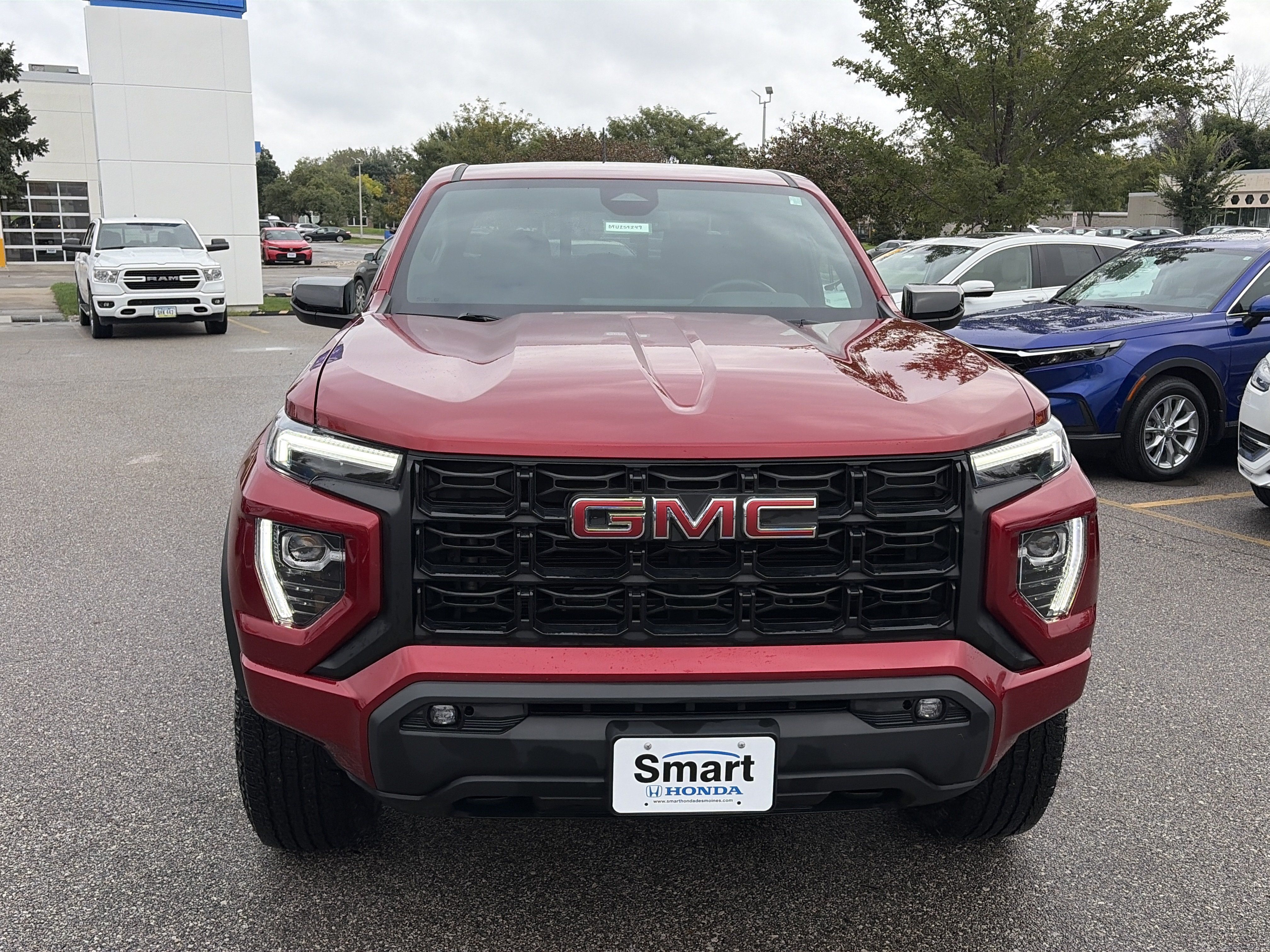 Used 2024 GMC Canyon Elevation w/ Elevation Premium Package AWD/4WD image 2