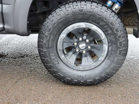 Used 2017 Ford F150 Raptor w/ Equipment Group 802A Luxury image 9