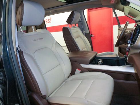 Used 2021 RAM 1500 Laramie image 28