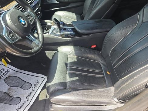 Used 2018 BMW M550i xDrive AWD/4WD image 11
