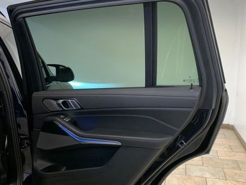 Used 2024 BMW X7 M60i AWD/4WD image 64