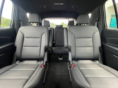 Used 2026 Chevrolet Traverse LT FWD image 10