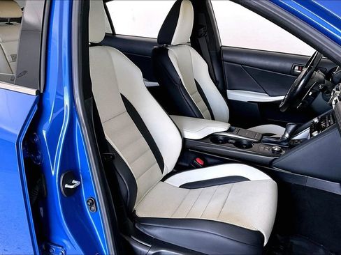 Used 2022 Lexus IS 350 F Sport RWD image 9